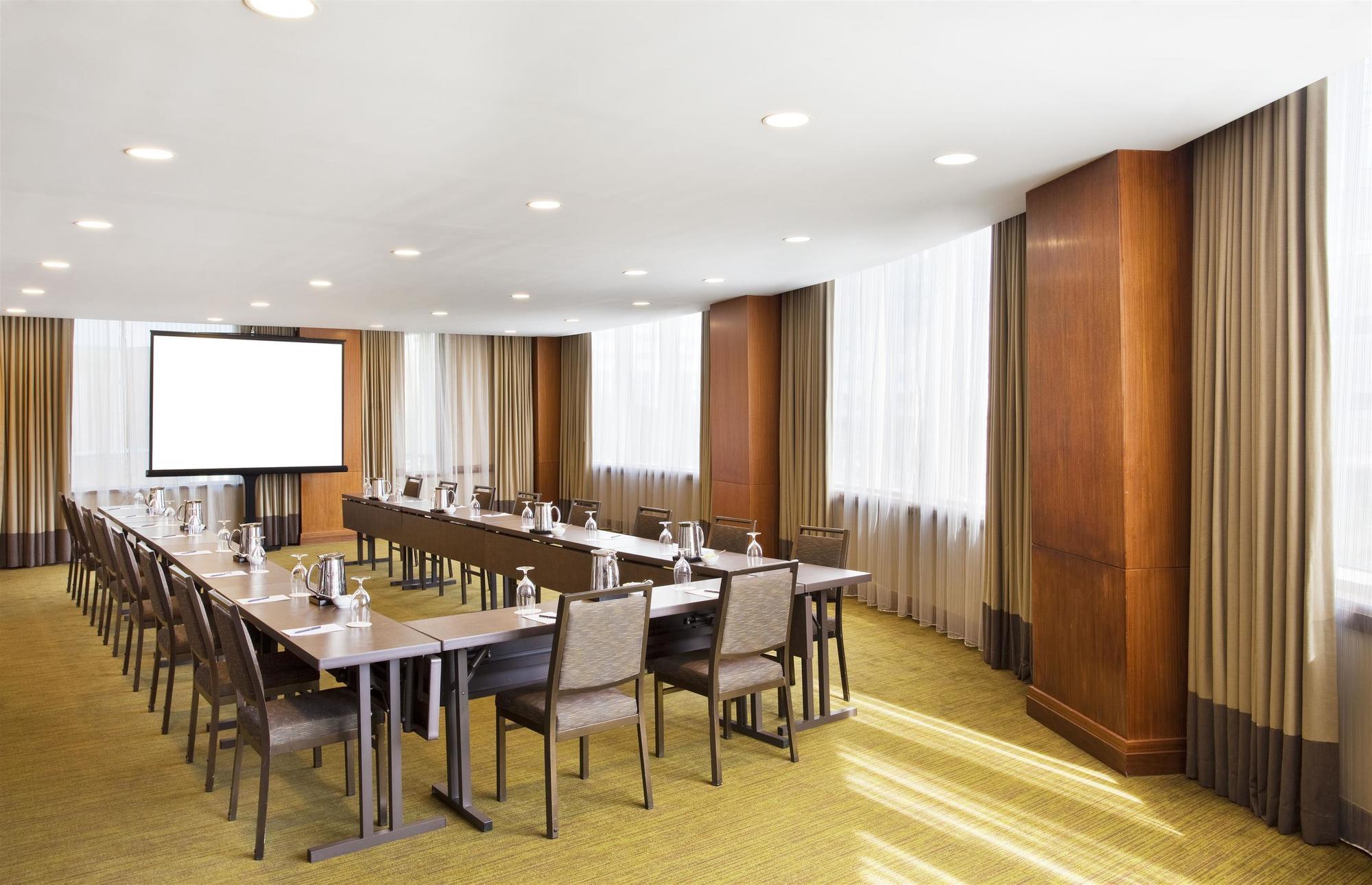 The Westin Jersey City Newport Экстерьер фото